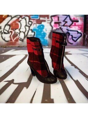 Michael Kors Red Buffalo Plaid, Rubber Duck Sole Boots Groovy USA size 7